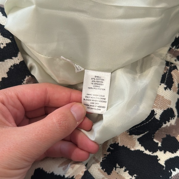 LOFT Leopard Print Skirt - Size 6 - Picture 7 of 7